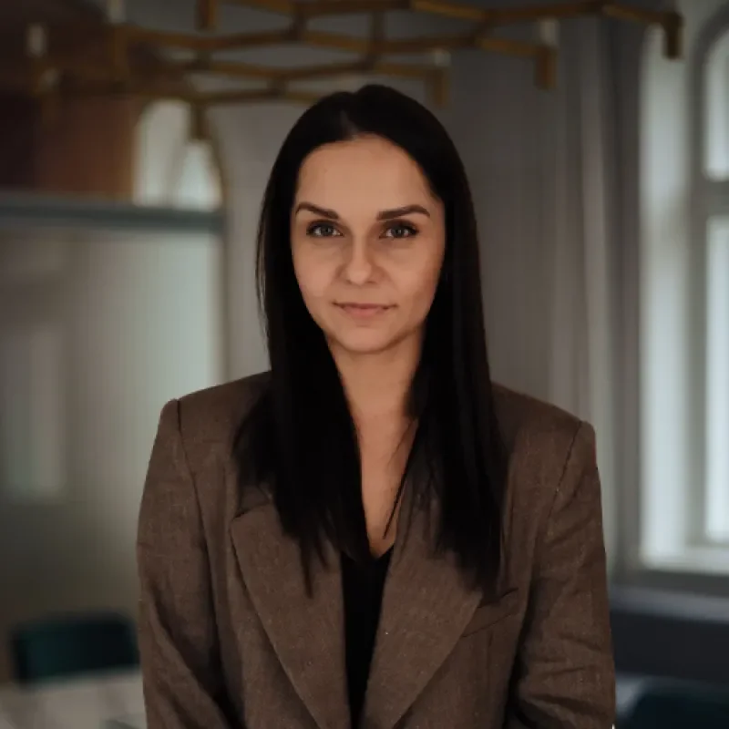 Kitija Done Numeri komandas vadītāja